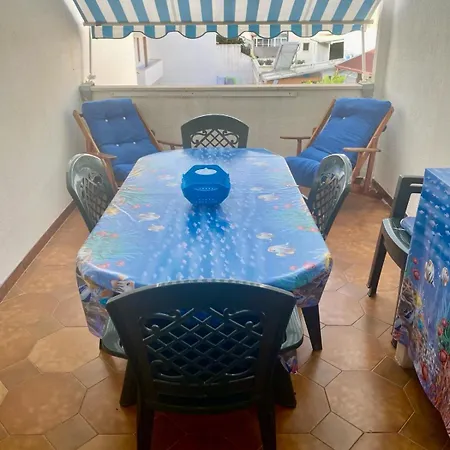 Appartement Dora E Franco Treseiseiseiquattroseicinquezeroottozero Torre Mozza