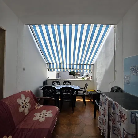 Dora E Franco Treseiseiseiquattroseicinquezeroottozero * Torre Mozza